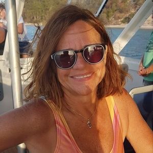 Meet your Posher, Jacira